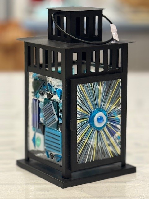 Lanterns of Glass & Light - Image 18