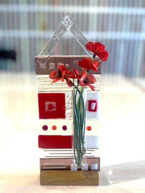 Hearts Aglow: A Valentine’s Night Glass Workshop - Image 6