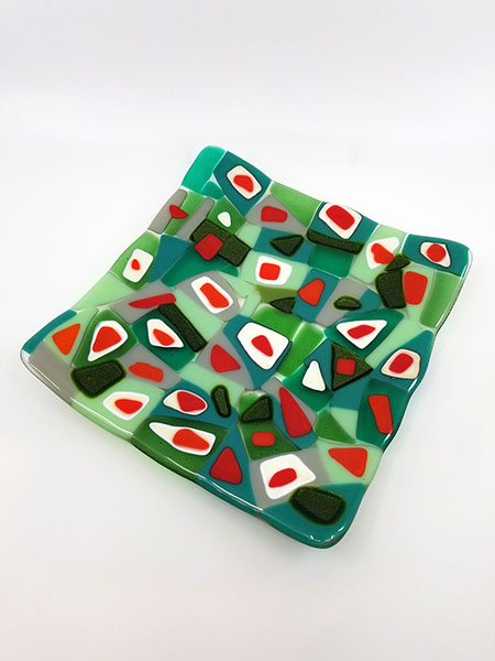 Adult Beginning Glass Fusion Workshop - Image 14