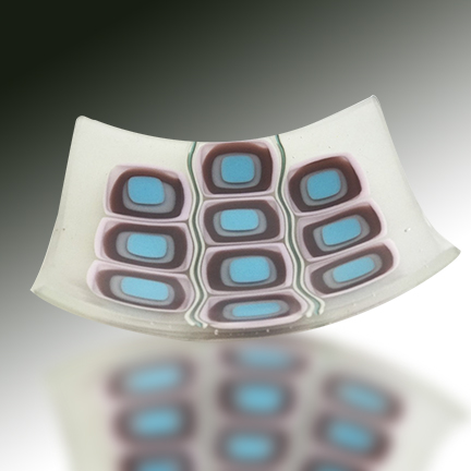 Hearts Aglow: A Valentine’s Night Glass Workshop - Image 4