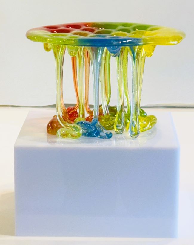 Dripping Glass Sculpture - Image 4