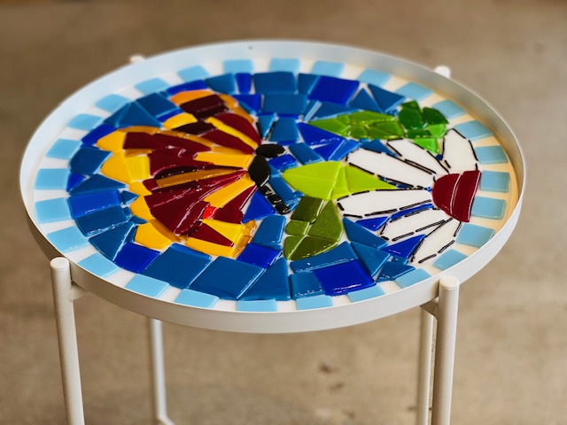 Mosaic Table - Image 12