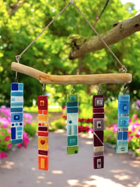 Glass Chimes & Coastal Vibes - Image 5